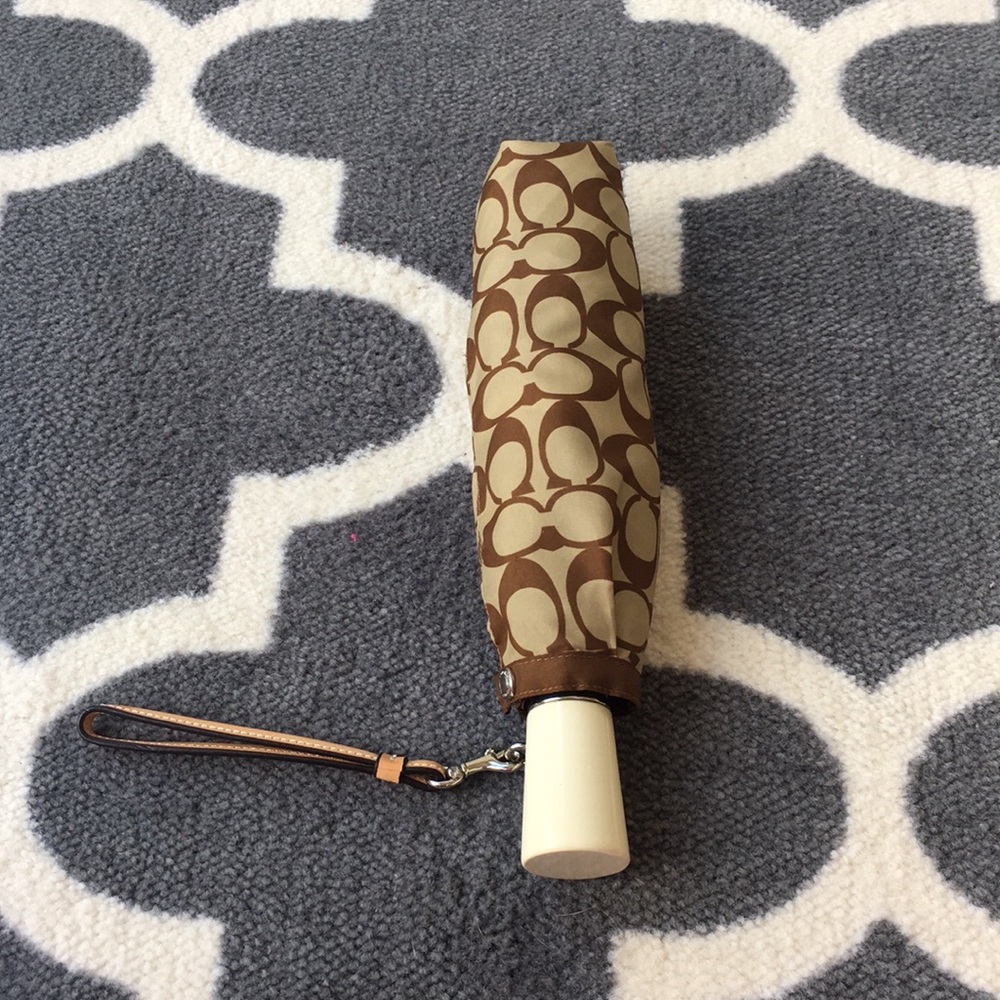 Coach umbrella